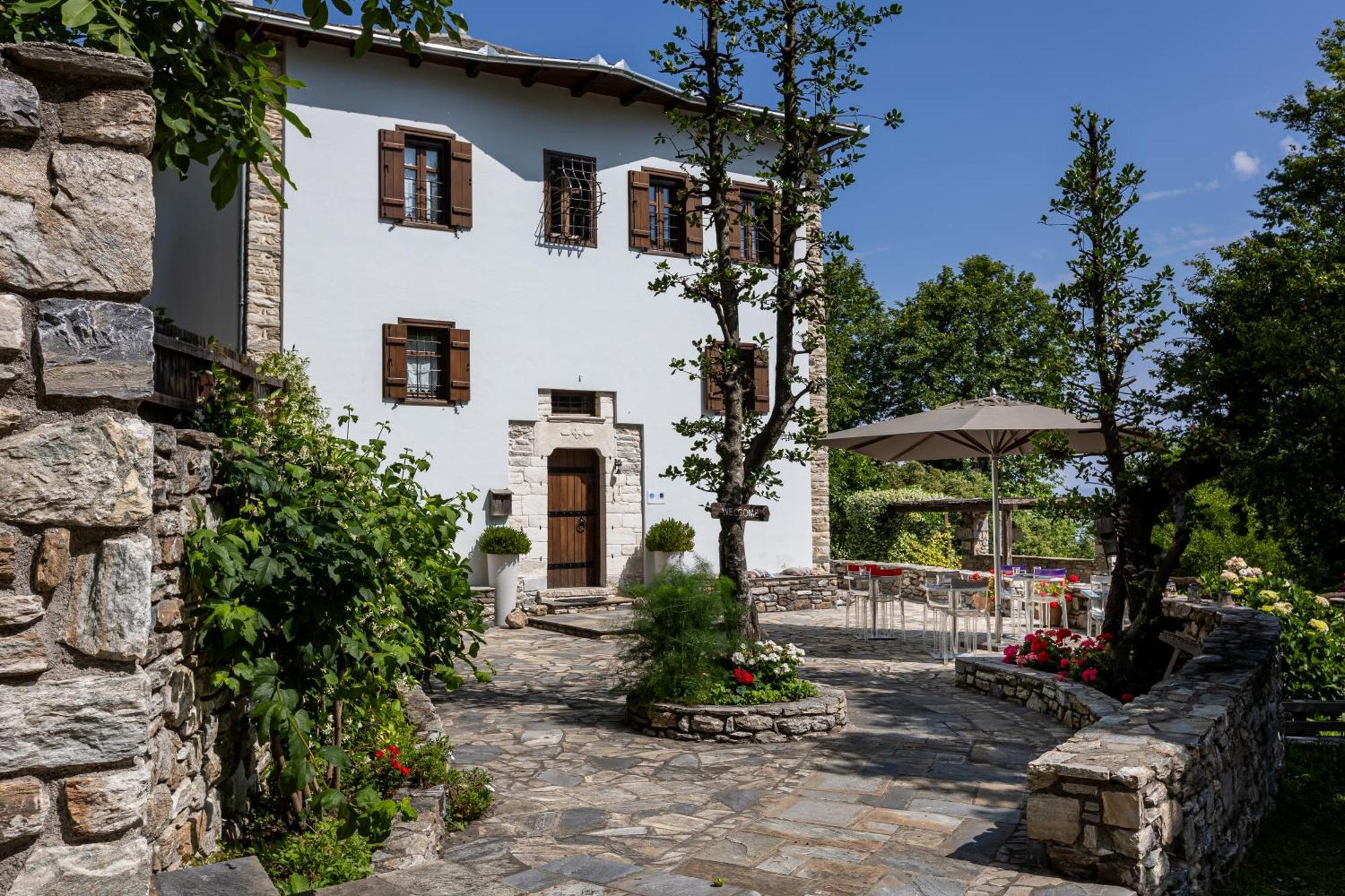 Hotel Mountain'S Secret Mourésion Exterior foto